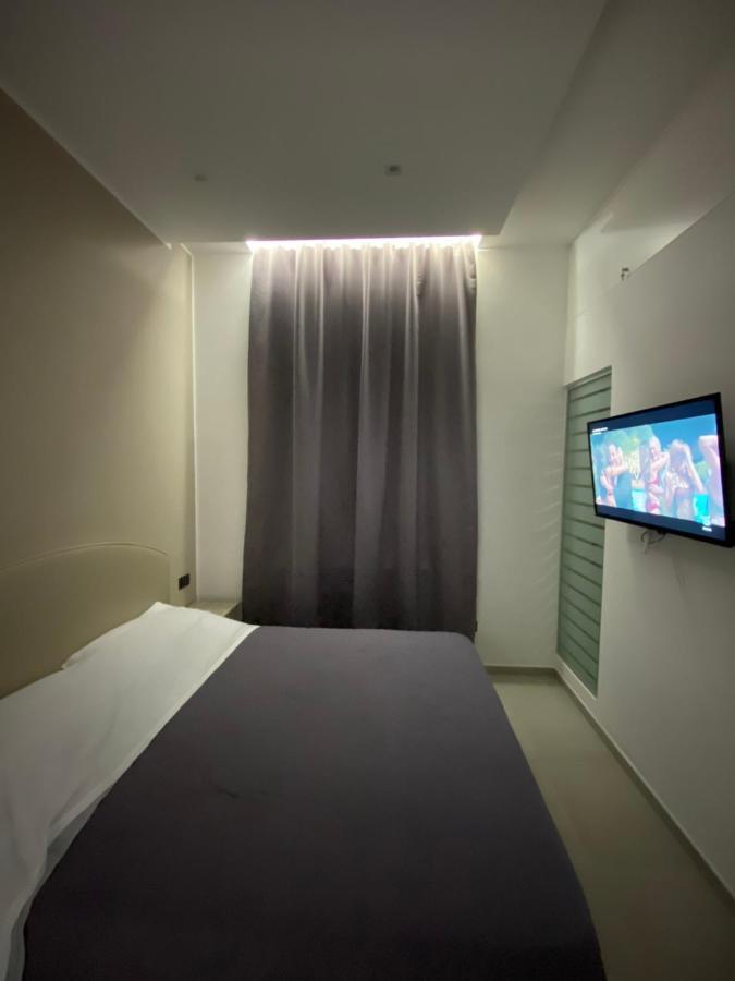 Room25Mq Cercola Bagian luar foto